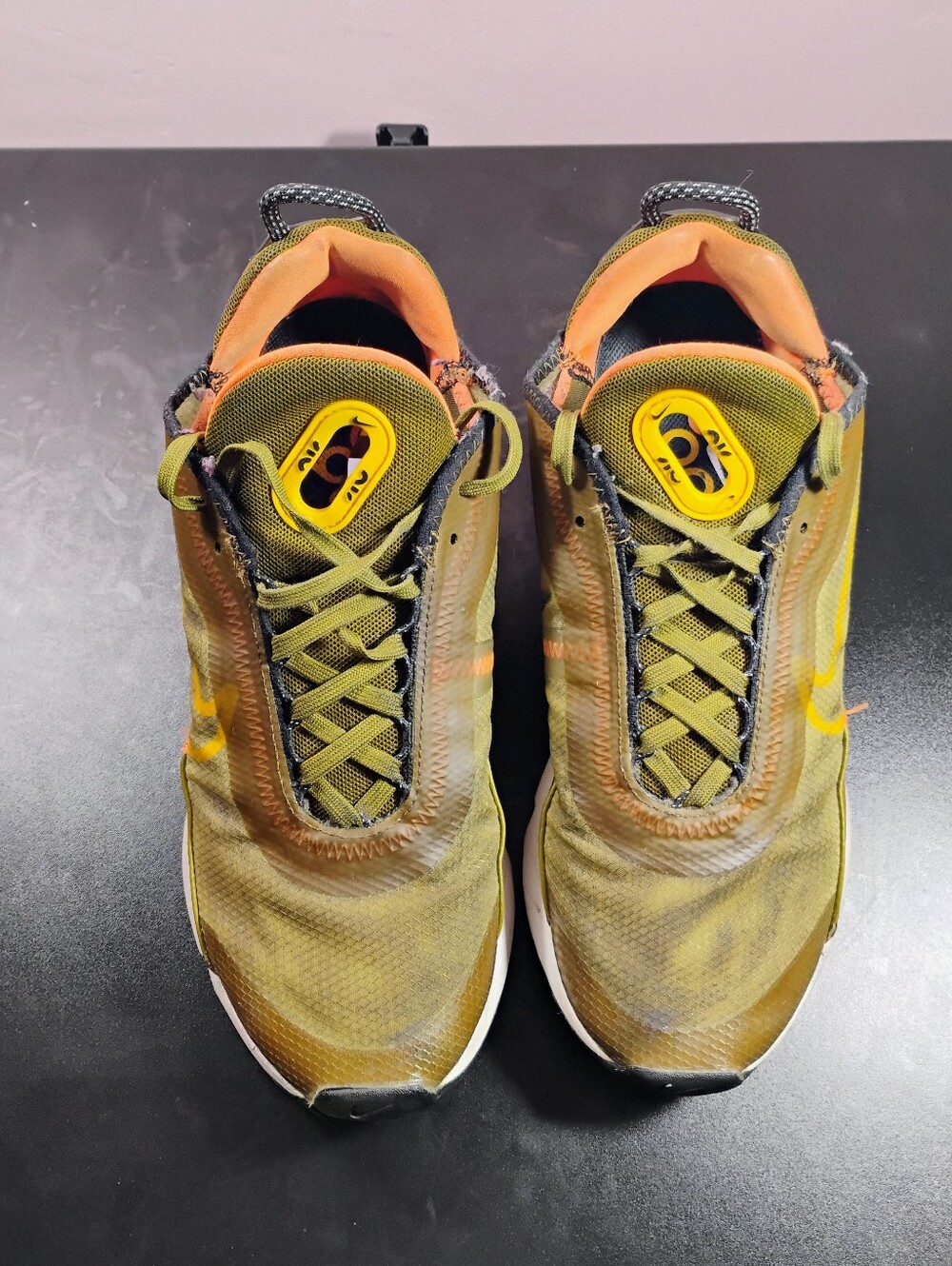 Nike Air Max 2090 Olive green Flak Women’s 9 Sneakers DC1875‑300 - Picture 5 of 10